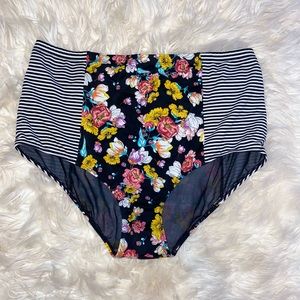 PLUS Torrid high waisted swim bottom size XL/14